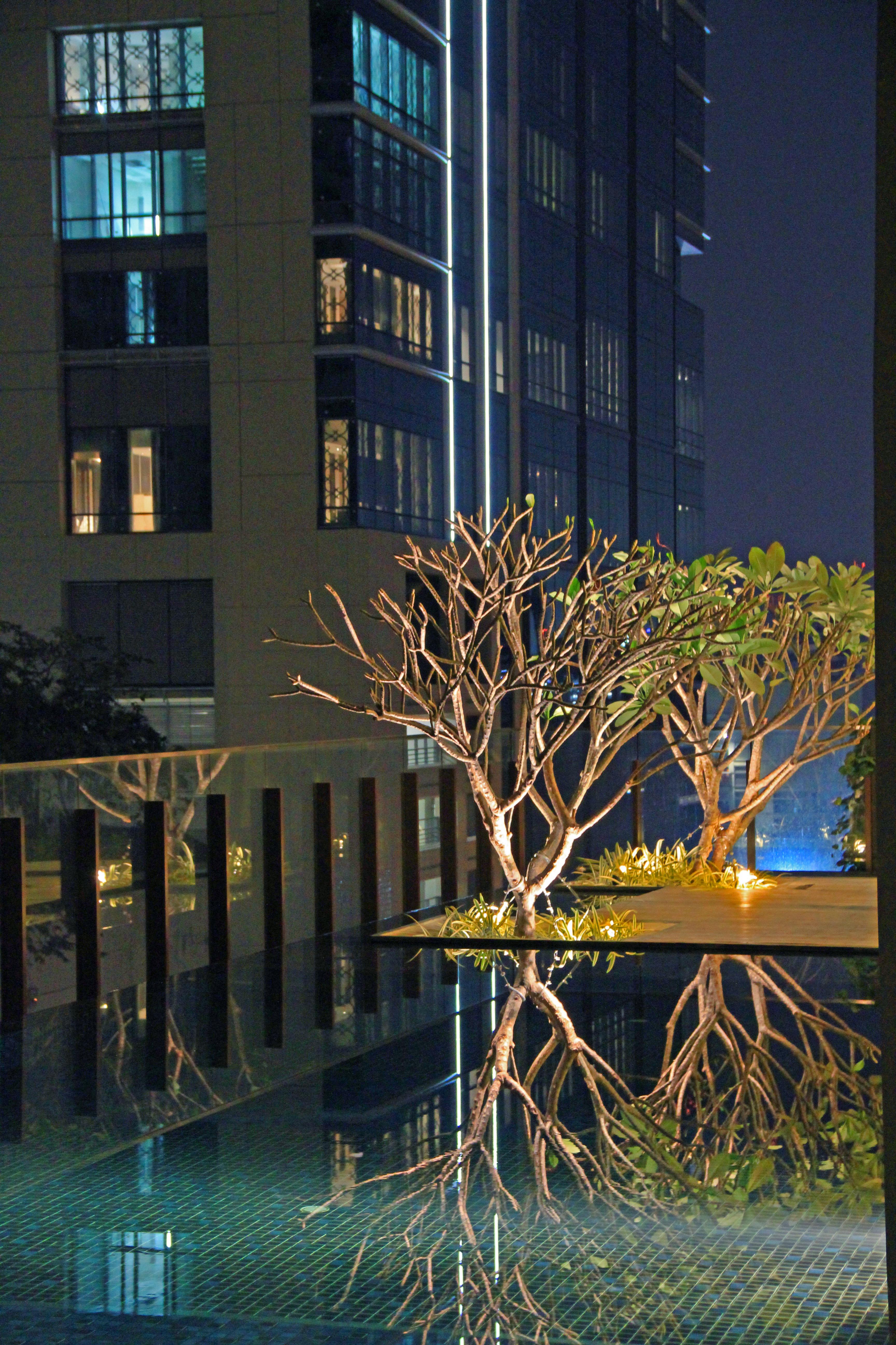 Hansar Bangkok Hotel Exterior photo